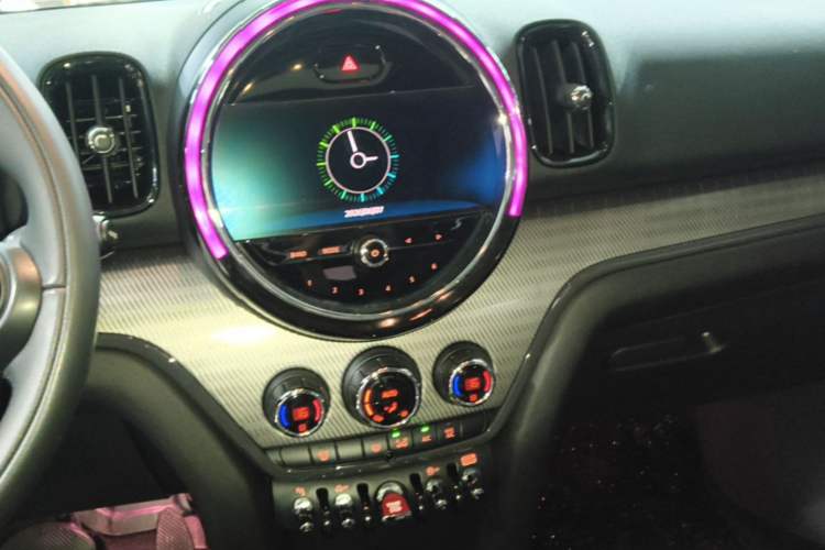 Used MINI Countryman 2021 1.5T COOPER ALL4 Connoisseur Audio And AC Panel