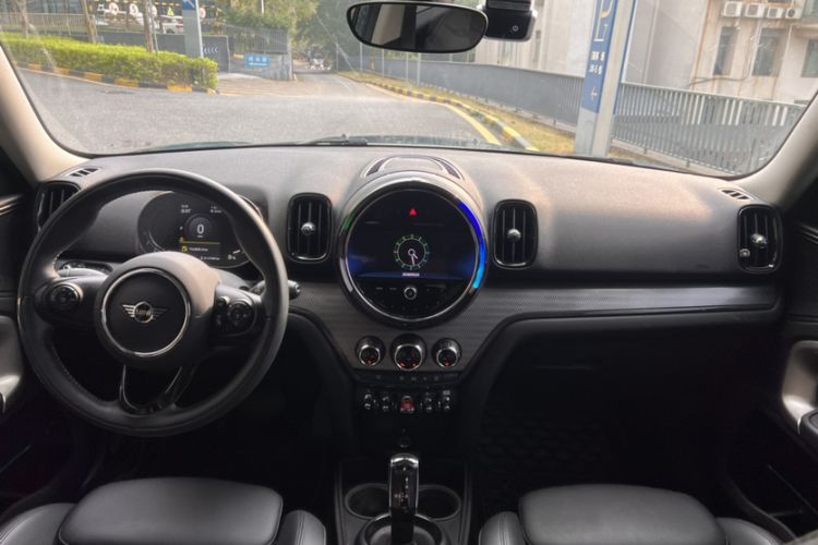 Used MINI Countryman 2021 1.5T COOPER ALL4 Laguna Blue Limited Edition Audio And AC Panel
