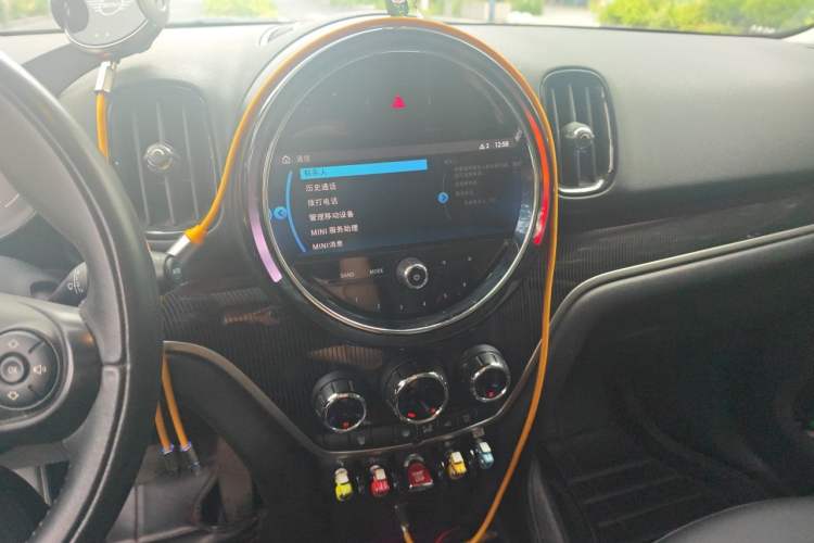 Used MINI Countryman 2021 1.5T COOPER Connoisseur Audio And AC Panel