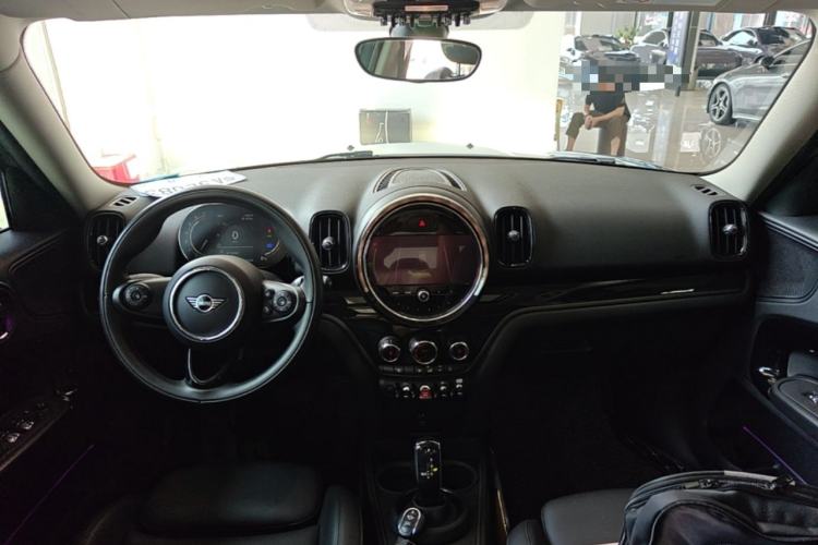 Used MINI Countryman 2021 1.5T COOPER ALL4 Connoisseur Center Console