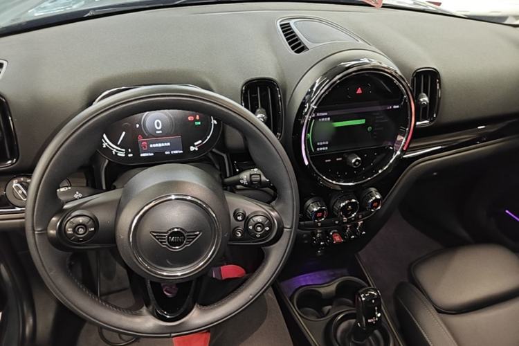 Used MINI Countryman 2021 1.5T COOPER ALL4 Connoisseur Center Console