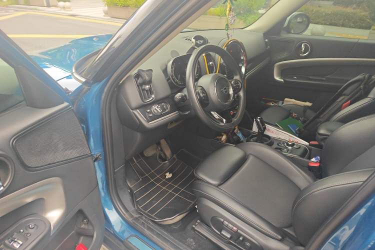 Used MINI Countryman 2021 1.5T COOPER Connoisseur Driver Seat