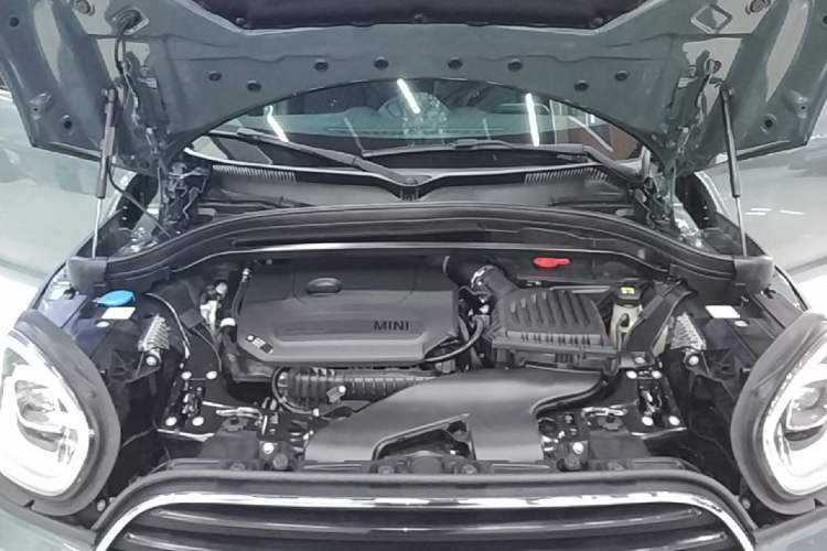 Used MINI Countryman 2021 1.5T COOPER ALL4 Connoisseur Engine Bay