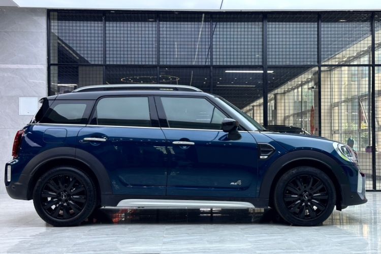 Used MINI Countryman 2021 1.5T COOPER ALL4 Laguna Blue Limited Edition Exterior 3