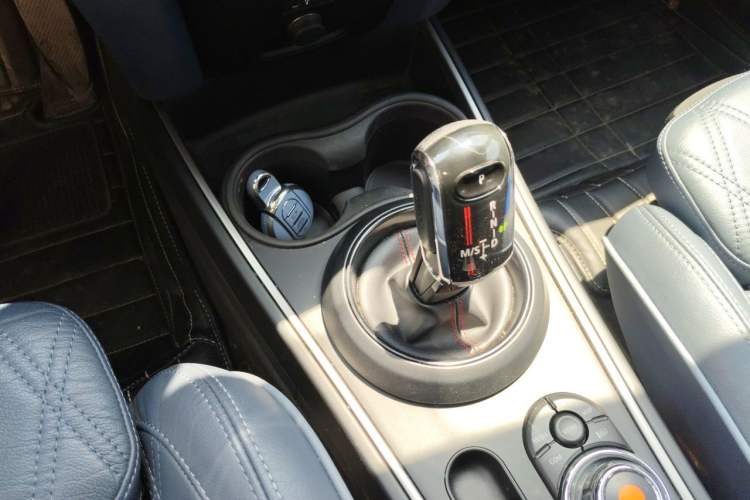 Used MINI Countryman 2021 2.0T COOPER S ALL4 Gear Lever