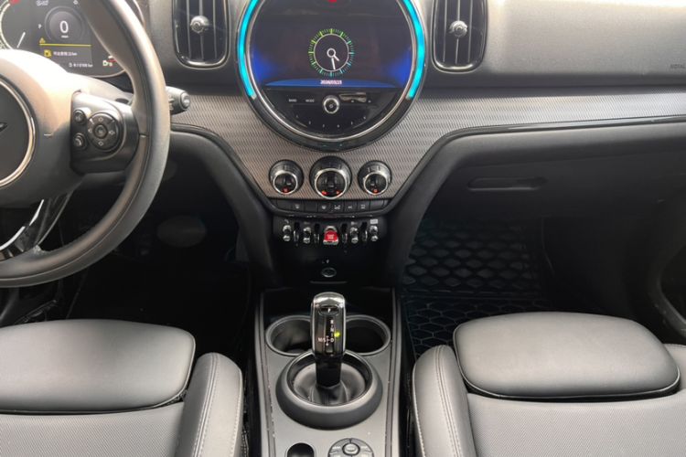 Used MINI Countryman 2021 1.5T COOPER ALL4 Laguna Blue Limited Edition Gear Lever