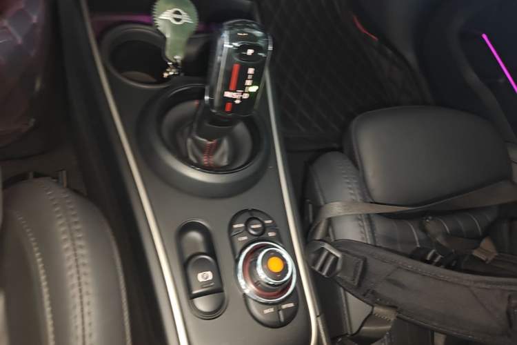 Used MINI Countryman 2021 2.0T COOPER S ALL4 Gear Lever