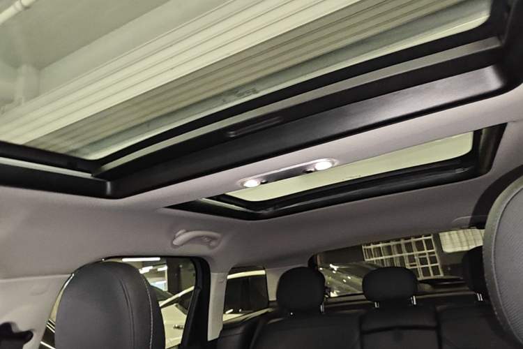 Used MINI Countryman 2021 1.5T COOPER ALL4 Connoisseur Headliner