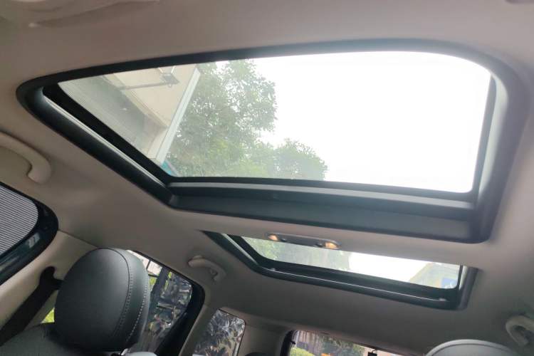 Used MINI Countryman 2021 1.5T COOPER ALL4 Laguna Blue Limited Edition Headliner