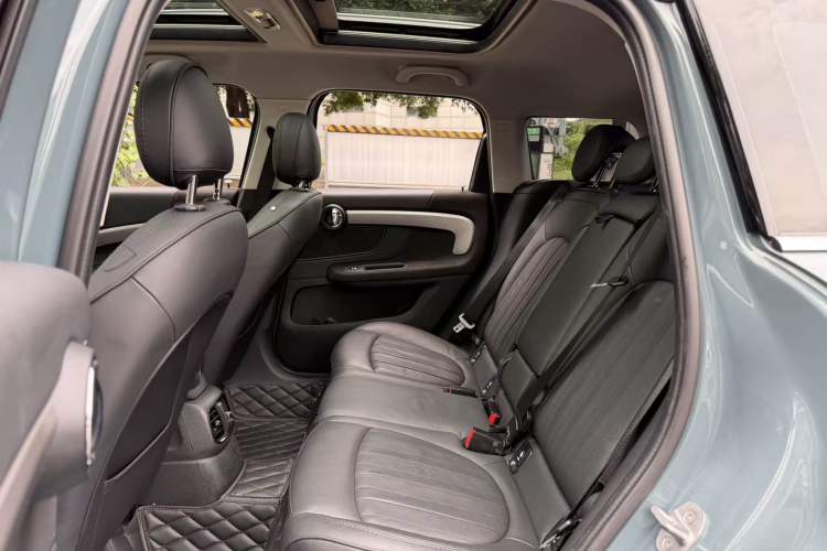 Used MINI Countryman 2021 2.0T COOPER S ALL4 Interior 3