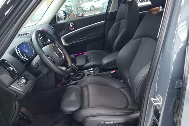 Used MINI Countryman 2021 1.5T COOPER ALL4 Connoisseur Left Front Seat