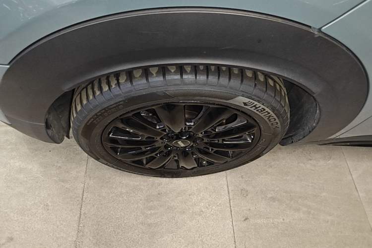 Used MINI Countryman 2021 1.5T COOPER ALL4 Connoisseur Left Front Wheel Hub