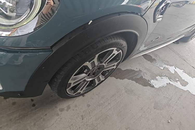 Used MINI Countryman 2021 2.0T COOPER S ALL4 Left Front Wheel Hub