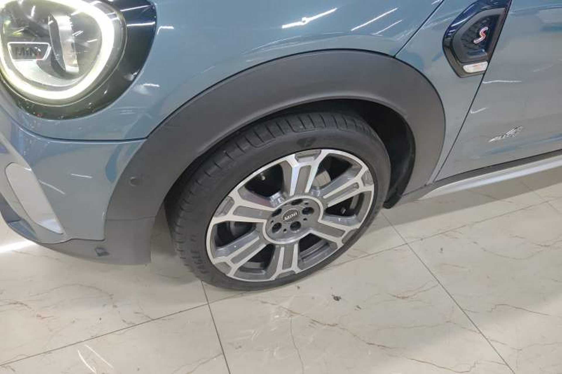 Used MINI Countryman 2021 2.0T COOPER S ALL4 Left Front Wheel Hub