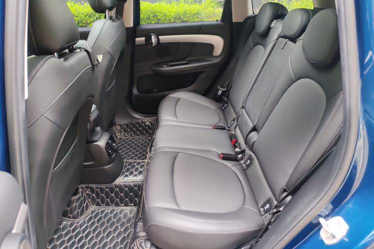 Used MINI Countryman 2021 1.5T COOPER ALL4 Laguna Blue Limited Edition Left Rear Seat
