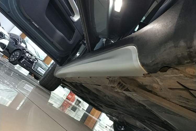 Used MINI Countryman 2021 1.5T COOPER ALL4 Connoisseur Left Side Sill