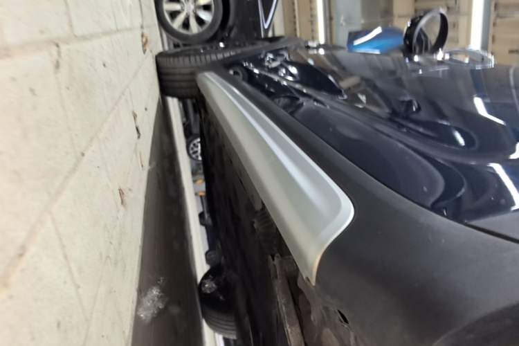 Used MINI Countryman 2021 1.5T COOPER ALL4 Laguna Blue Limited Edition Left Side Sill
