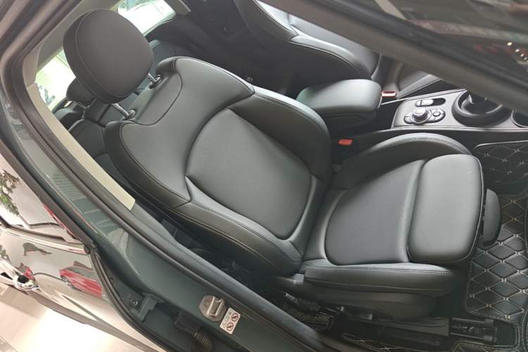 Used MINI Countryman 2021 1.5T COOPER ALL4 Connoisseur Right Front Seat