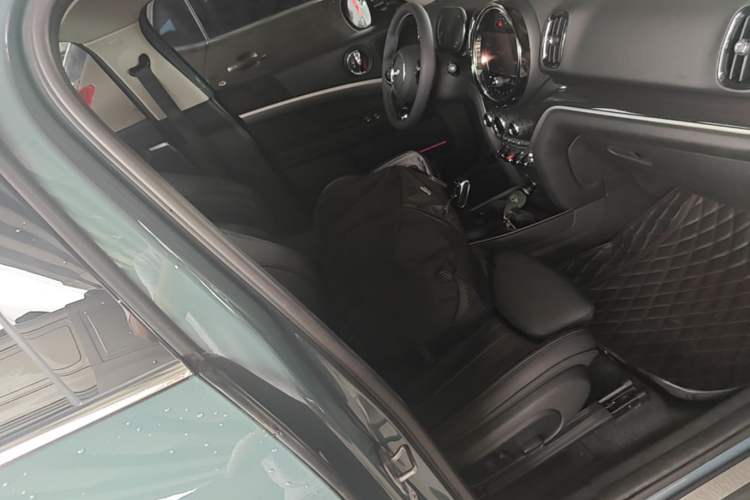 Used MINI Countryman 2021 2.0T COOPER S ALL4 Right Front Seat