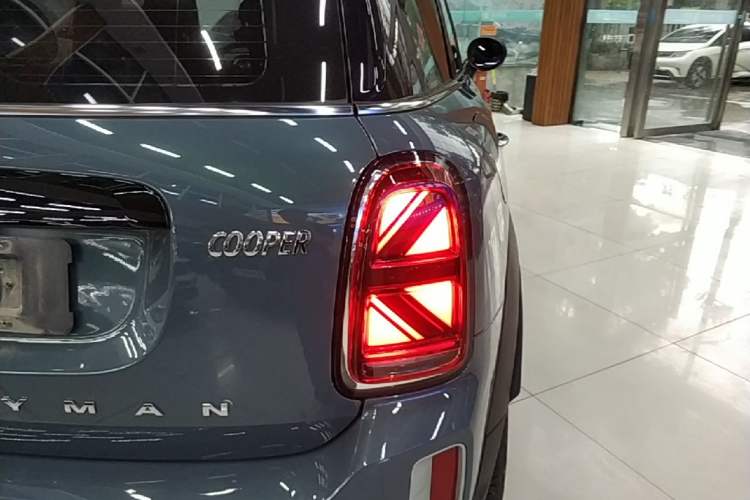 Used MINI Countryman 2021 1.5T COOPER ALL4 Connoisseur Right Rear Taillight
