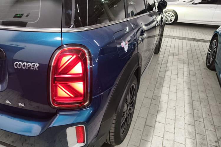 Used MINI Countryman 2021 1.5T COOPER ALL4 Laguna Blue Limited Edition Right Rear Taillight