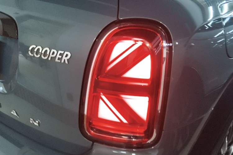 Used MINI Countryman 2021 1.5T COOPER ALL4 Connoisseur Right Rear Taillight