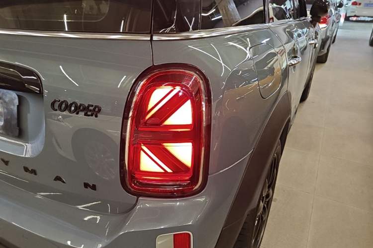 Used MINI Countryman 2021 1.5T COOPER ALL4 Connoisseur Right Rear Taillight