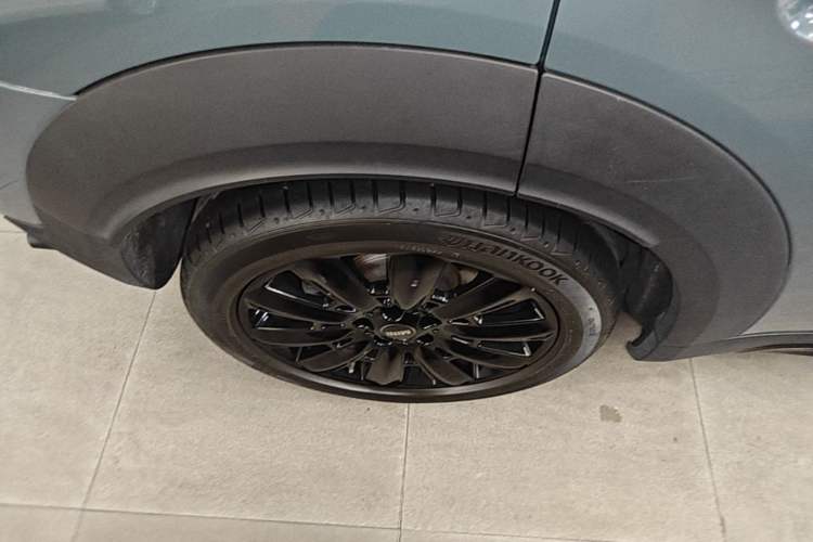 Used MINI Countryman 2021 1.5T COOPER ALL4 Connoisseur Right Rear Wheel Hub