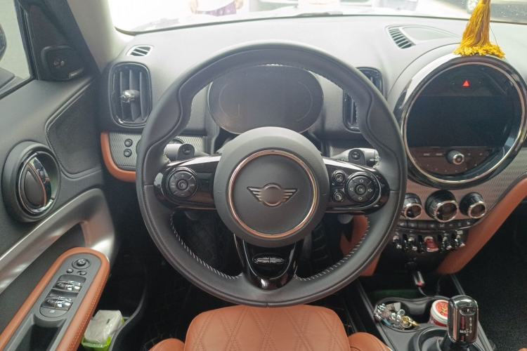 Used MINI Countryman 2021 2.0T COOPER S ALL4 Laguna Blue Limited Edition Steering Wheel