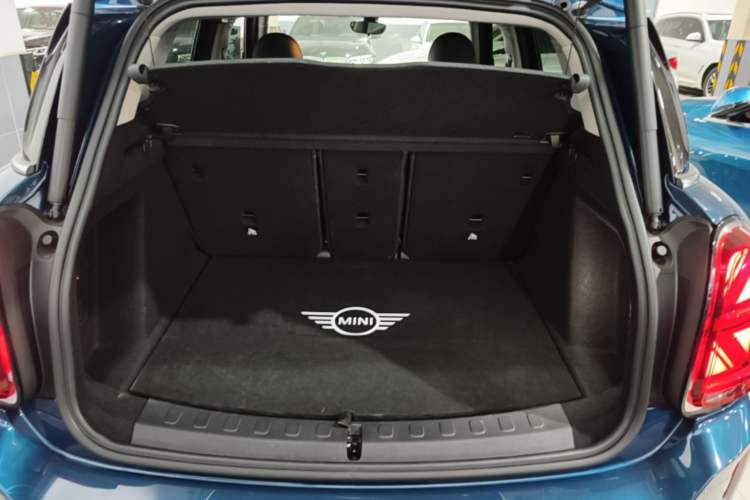 Used MINI Countryman 2021 1.5T COOPER ALL4 Laguna Blue Limited Edition Trunk