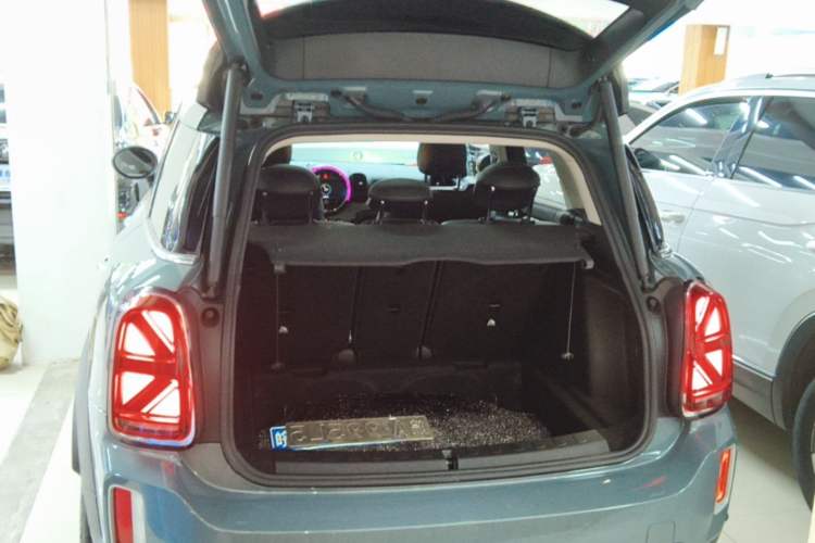 Used MINI Countryman 2021 1.5T COOPER ALL4 Connoisseur Trunk