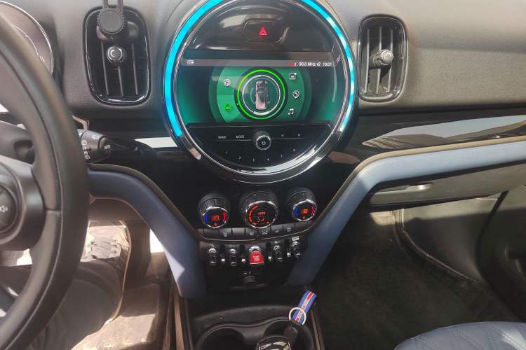 Used MINI Countryman 2021 1.5T COOPER Connoisseur Audio And AC Panel