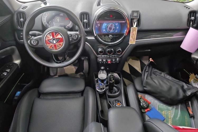 Used MINI Countryman 2021 1.5T COOPER ALL4 Connoisseur Center Console