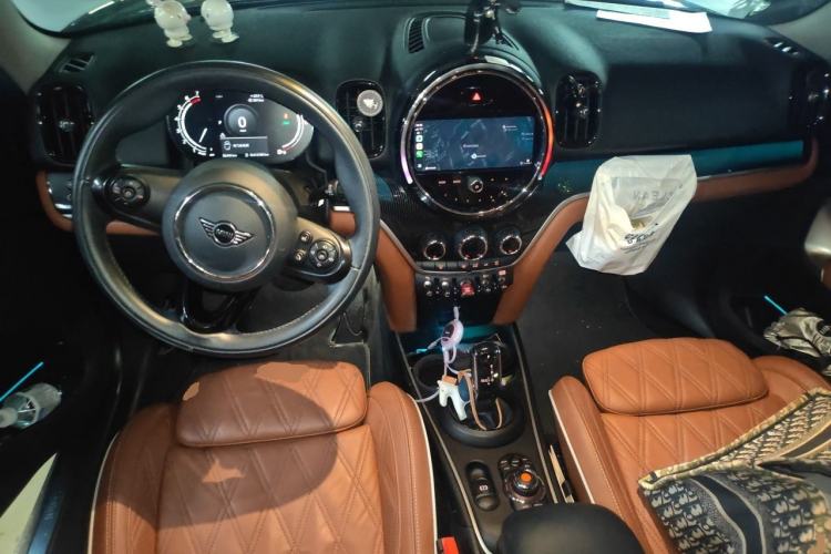 Used MINI Countryman 2021 1.5T COOPER ALL4 Connoisseur Center Console