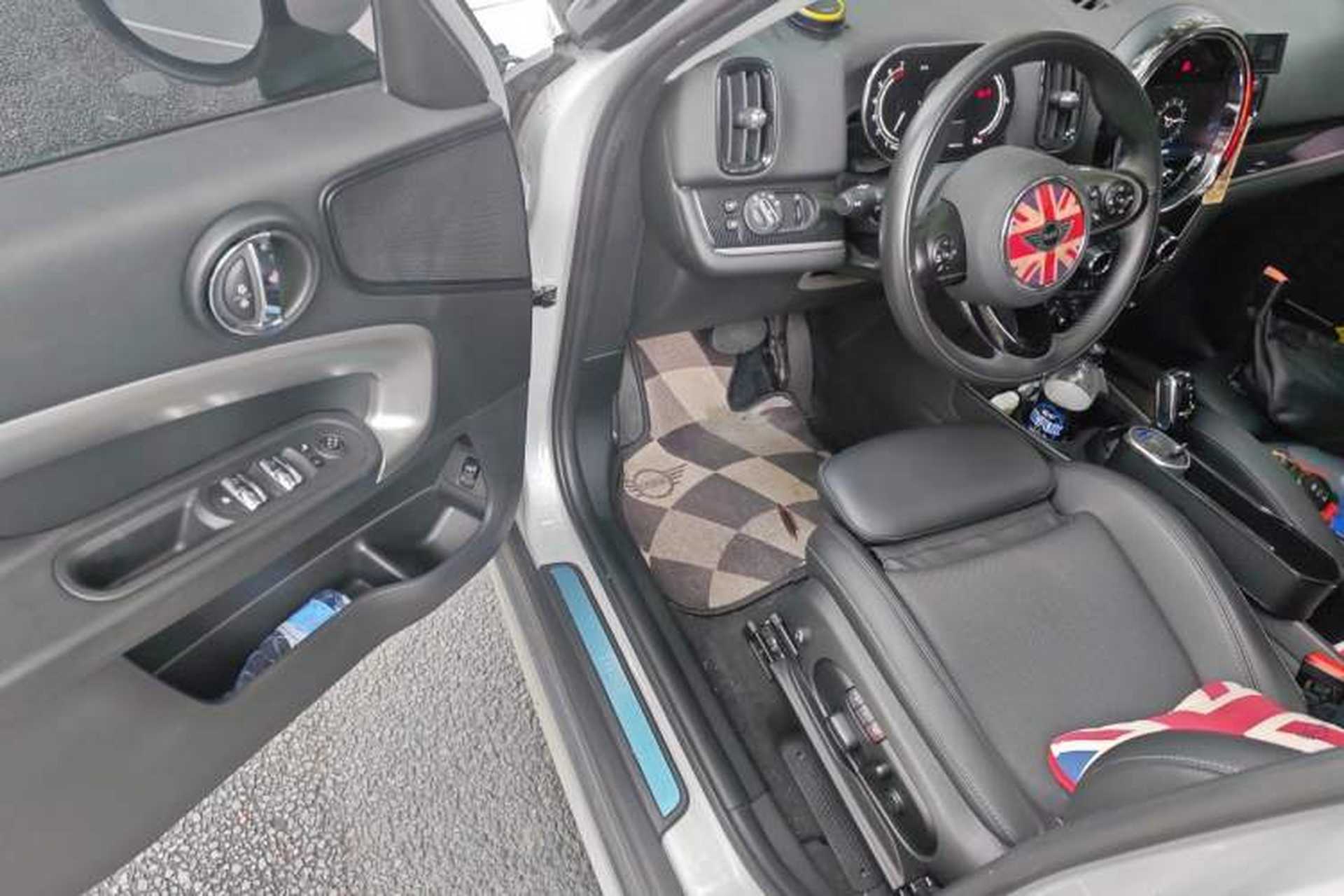 Used MINI Countryman 2021 1.5T COOPER ALL4 Connoisseur Driver Seat