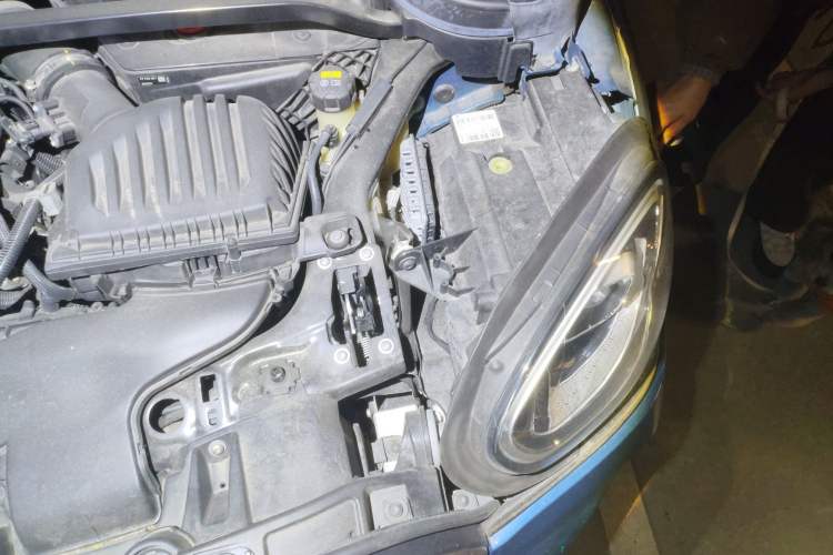 Used MINI Countryman 2021 1.5T COOPER ALL4 Engine Bay Left