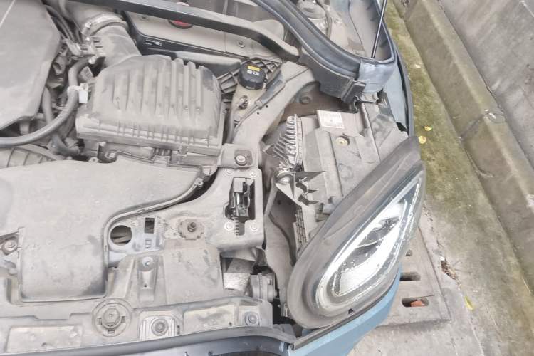 Used MINI Countryman 2021 2.0T COOPER S Engine Bay Left