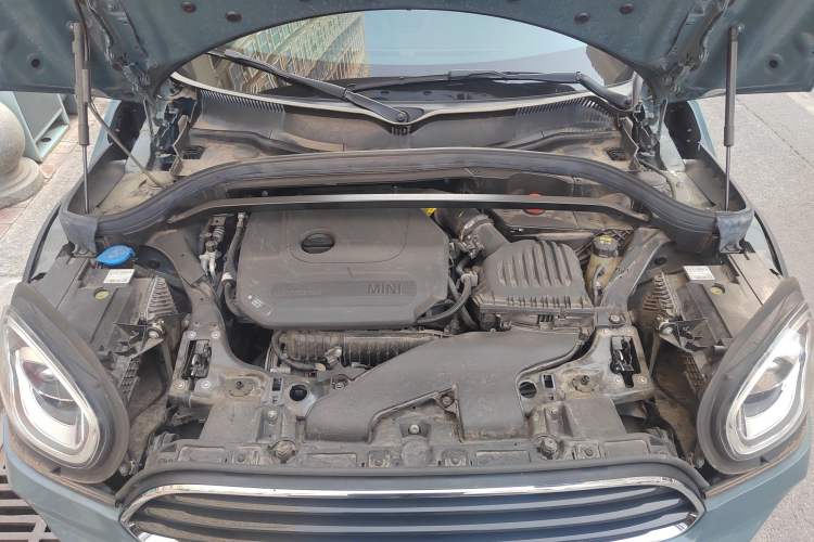 Used MINI Countryman 2021 1.5T COOPER Connoisseur Engine Bay