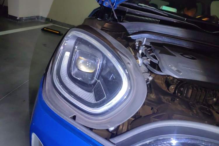 Used MINI Countryman 2021 1.5T COOPER ALL4 Connoisseur Right Front Headlight
