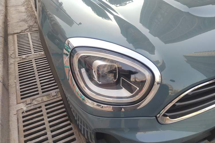 Used MINI Countryman 2021 1.5T COOPER Connoisseur Right Front Headlight