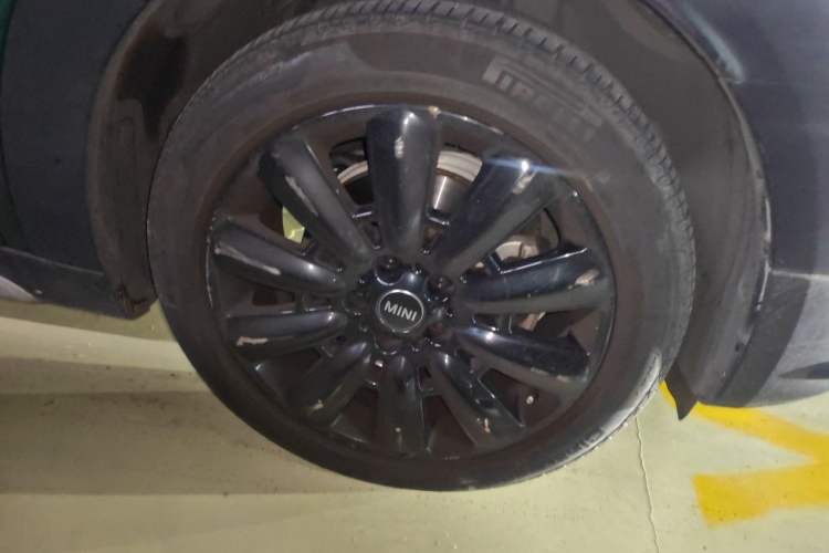 Used MINI Countryman 2021 1.5T COOPER ALL4 Connoisseur Right Front Wheel Hub