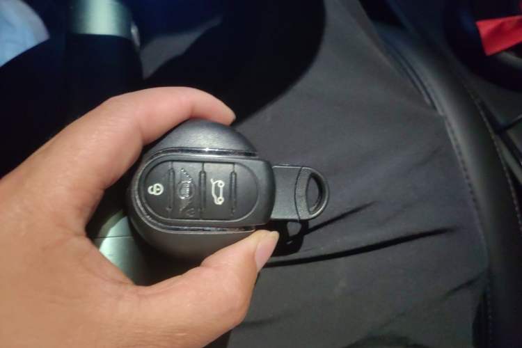Used MINI Countryman 2021 1.5T COOPER ALL4 Connoisseur Vehicle Key