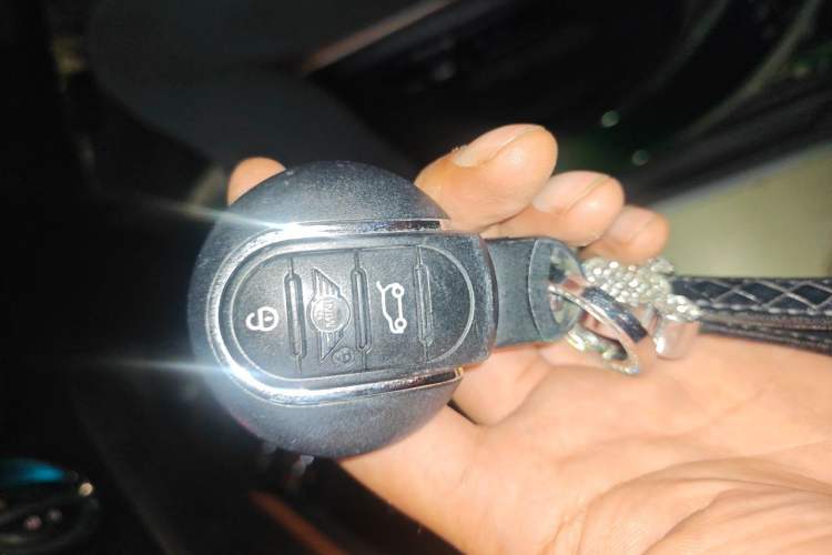 Used MINI Countryman 2021 1.5T COOPER ALL4 Connoisseur Vehicle Key