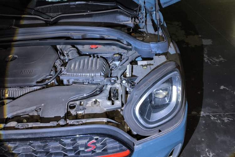 Used MINI Countryman 2021 2.0T COOPER S ALL4 Engine Bay Left