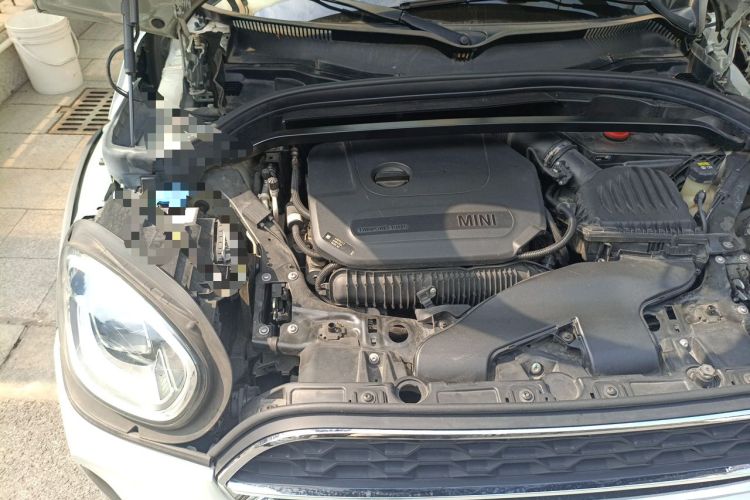 Used MINI Countryman 2021 2.0T COOPER S Engine Bay Right