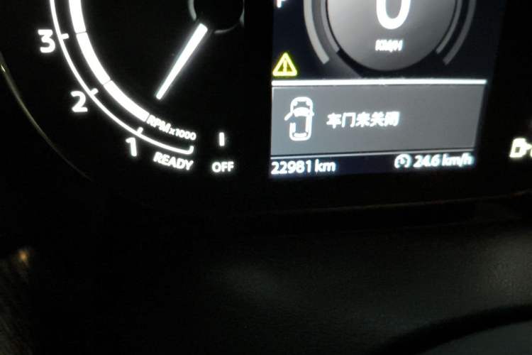 Used MINI Countryman 2021 2.0T COOPER S ALL4 Odometer Close Up