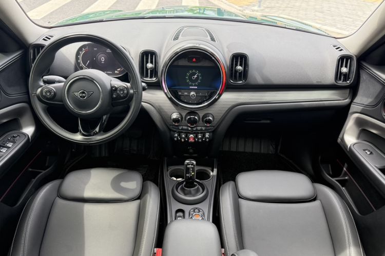 Used MINI Countryman 2021 1.5T COOPER Connoisseur Audio And AC Panel