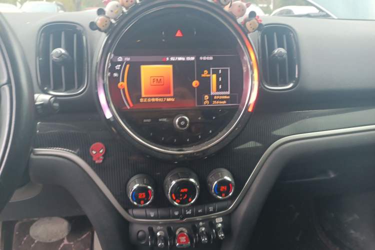 Used MINI Countryman 2021 1.5T COOPER Connoisseur Audio And AC Panel