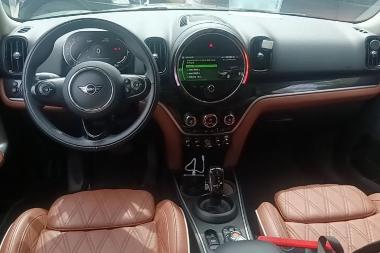 Used MINI Countryman 2021 1.5T COOPER ALL4 Connoisseur Center Console