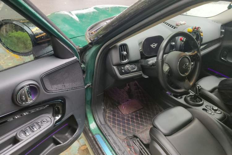 Used MINI Countryman 2021 1.5T COOPER ALL4 Driver Seat